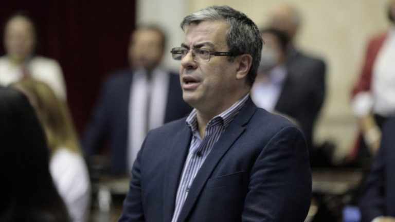 Martínez: “La actitud de la Corte Suprema es de una enorme gravedad institucional”