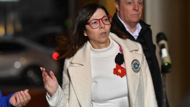 Batakis destacó que una de las principales metas es recuperar el salario real