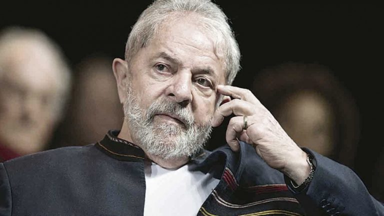 Lula promete que volverá ‘mejor’ y califica a Bolsonaro como un “bobo de la corte”