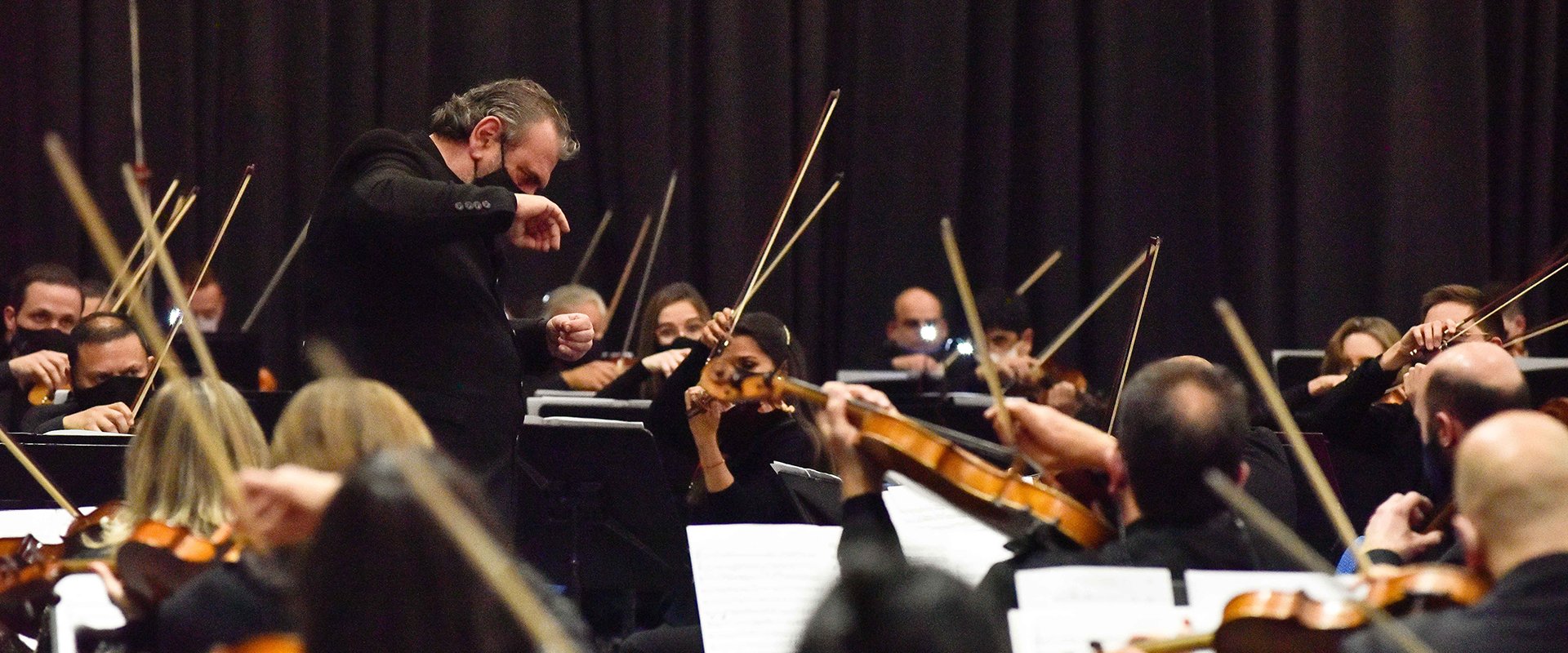 La Orquesta Sinfónica de Entre Ríos en la Sala de Convenciones de La Vieja Usina