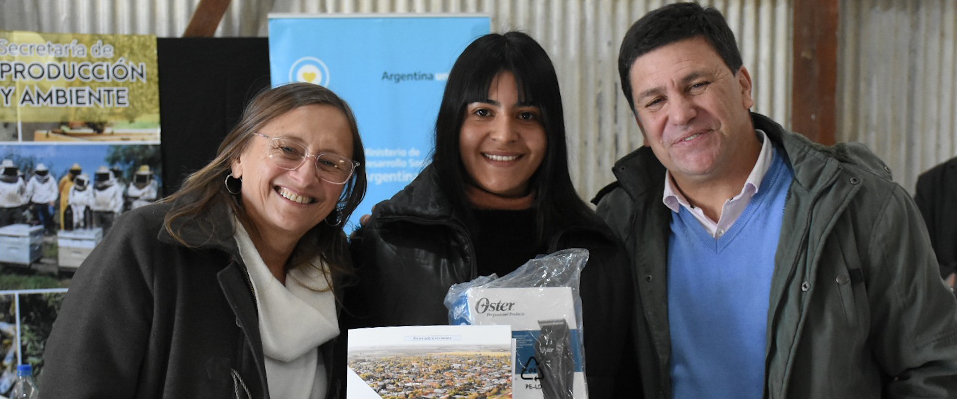 Más de 60 emprendimientos de la Economía Social de Maciá recibieron maquinarias y herramientas de trabajo