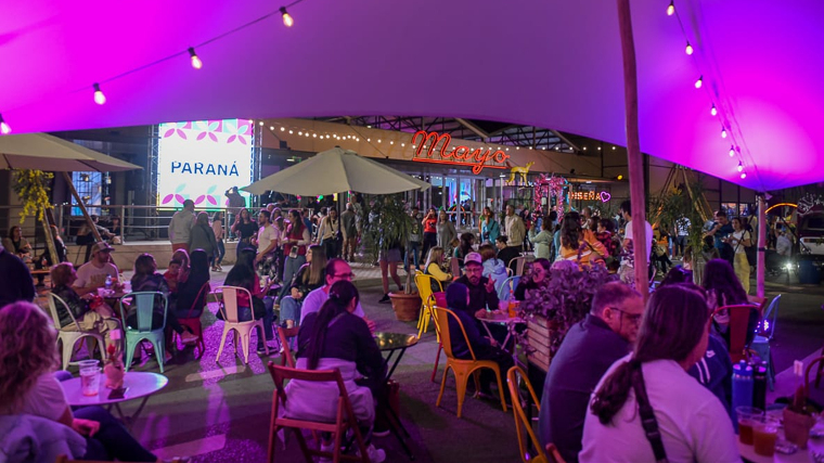 Miles de turistas visitaron Paraná durante el fin de semana largo