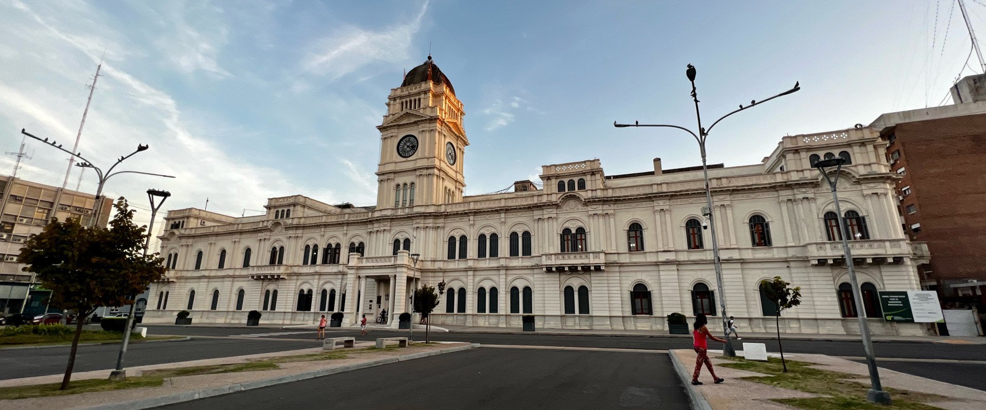 El gobierno provincial convocó a los gremios a un encuentro de diálogo institucional