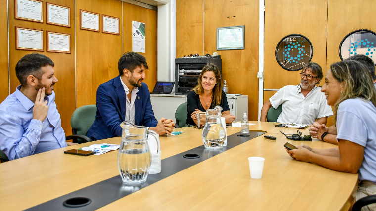 La Municipalidad analiza experiencias para acompañar a la industria del conocimiento