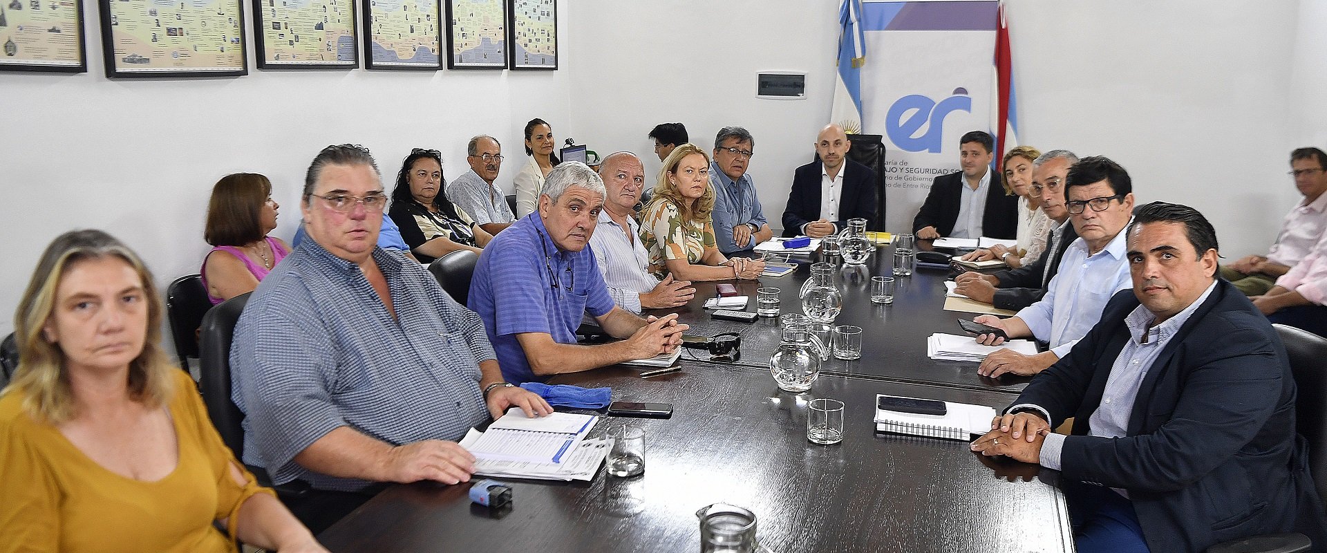 El gobierno provincial mantuvo la primera reunión paritaria con los gremios docentes