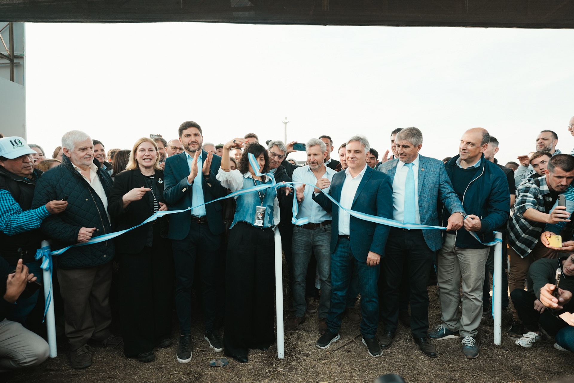 El gobernador participó en la apertura de Agroactiva junto a sus pares de la Región Centro