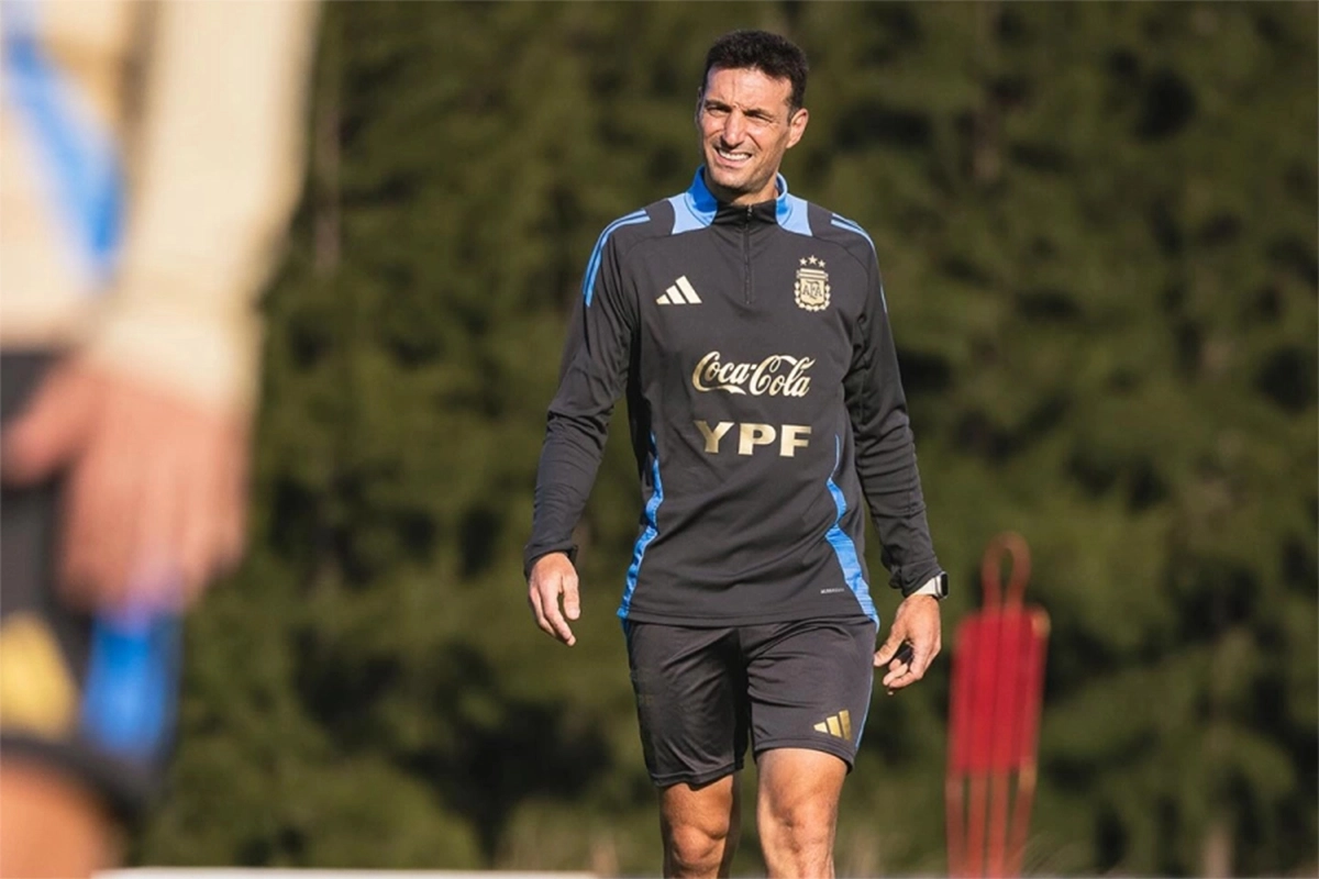 La Selección Argentina se entrenó y Scaloni probó el primer equipo posible