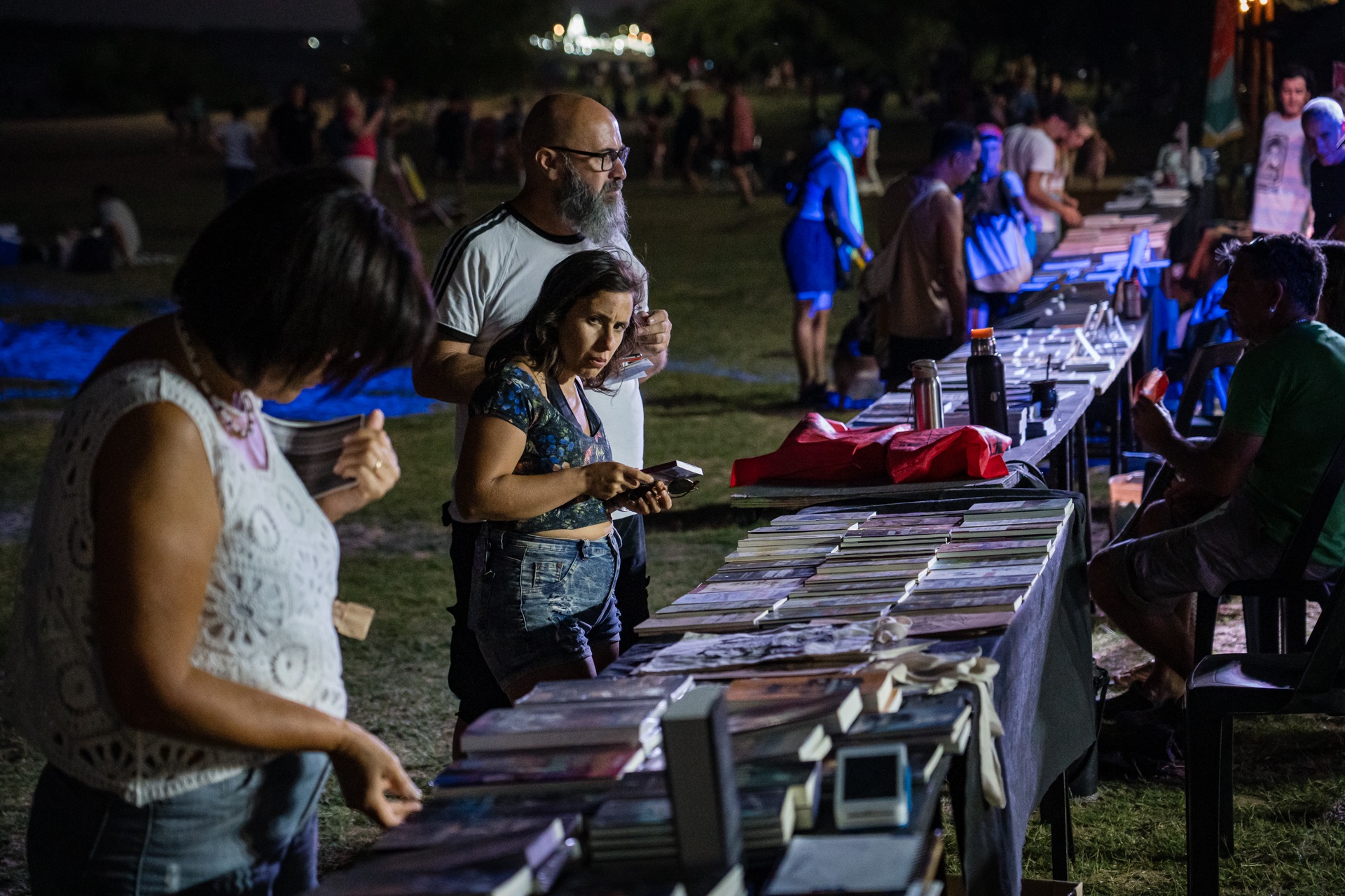 Con gran acompañamiento se inauguró en Colón la iniciativa Mágica libros en la playa