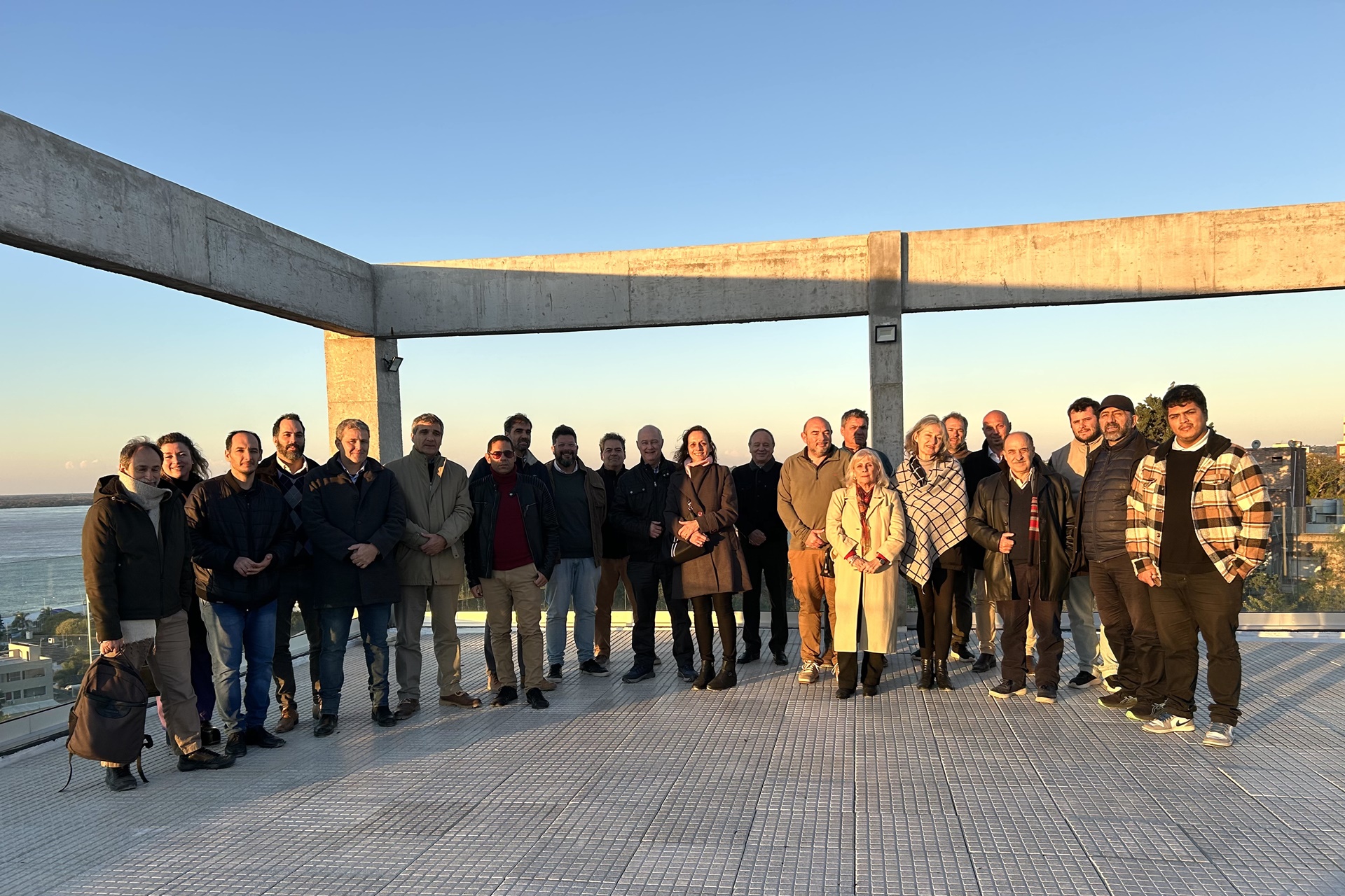 Científicos y representantes de cámaras empresariales visitaron el MiradorTec