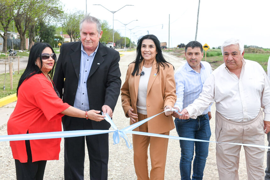 Aluani acompañó la inauguración de obras públicas en Aranguren
