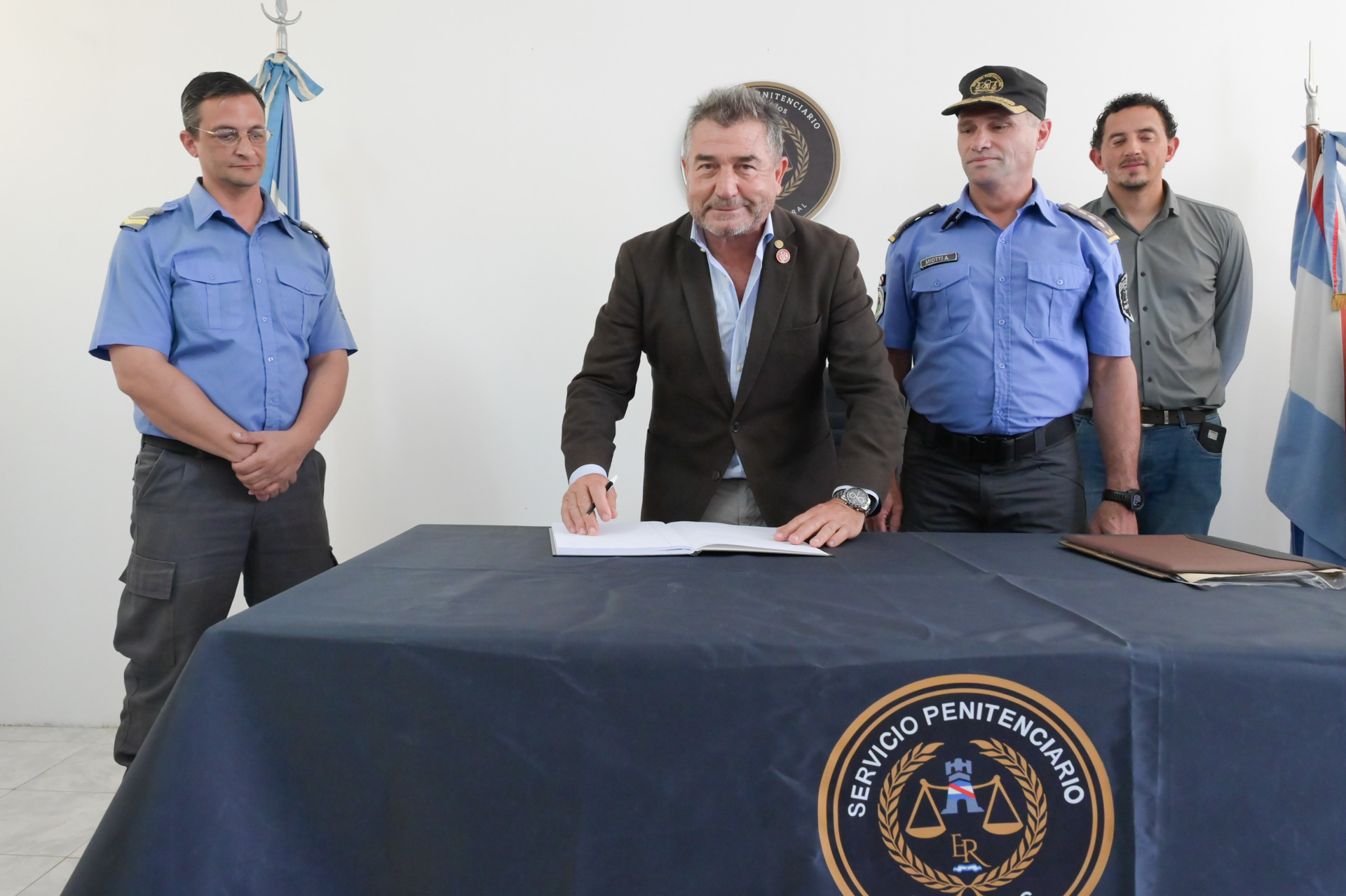 El Servicio Penitenciario inauguró el Círculo de Suboficiales y Agentes