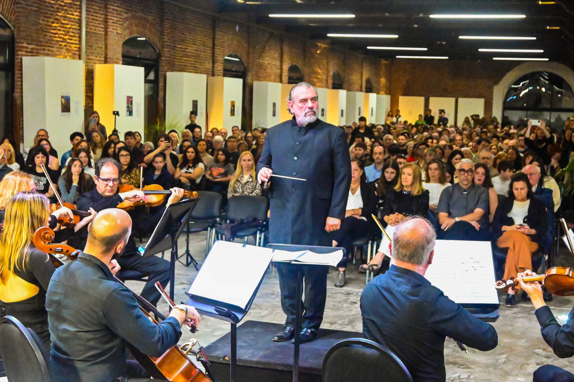 Más de 800 personas disfrutaron de la Sinfónica en el Centro Cultural Juan L. Ortiz