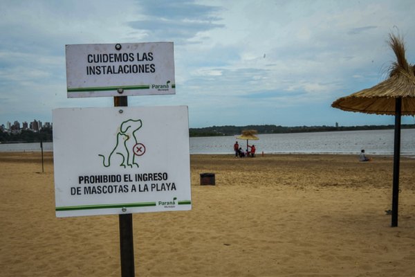 Se restringe el ingreso de mascotas al balneario Thompson