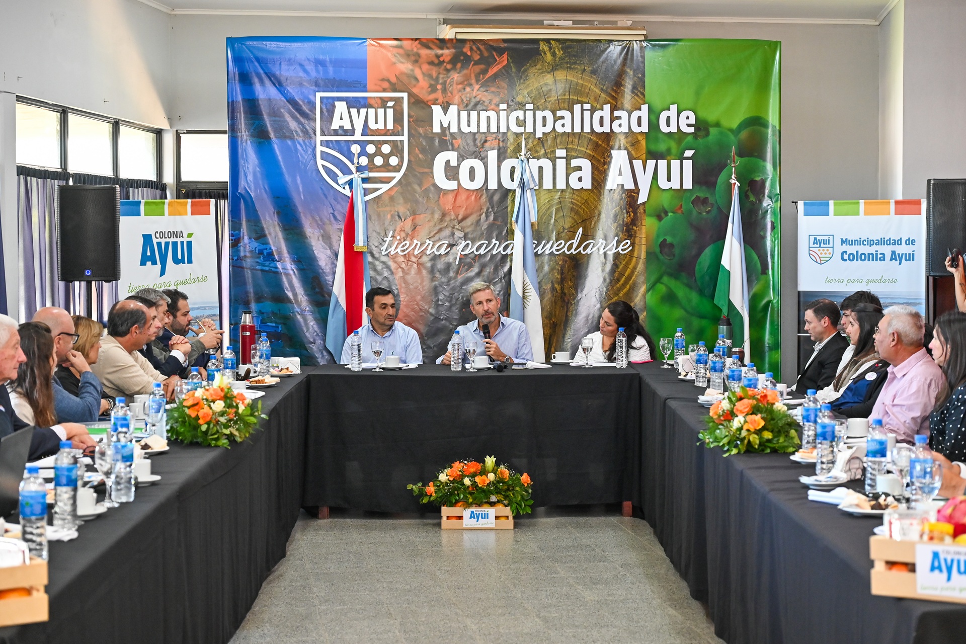 Frigerio instó a seguir trabajando en sintonía provincia y municipios para lograr cambios que lleguen a la gente