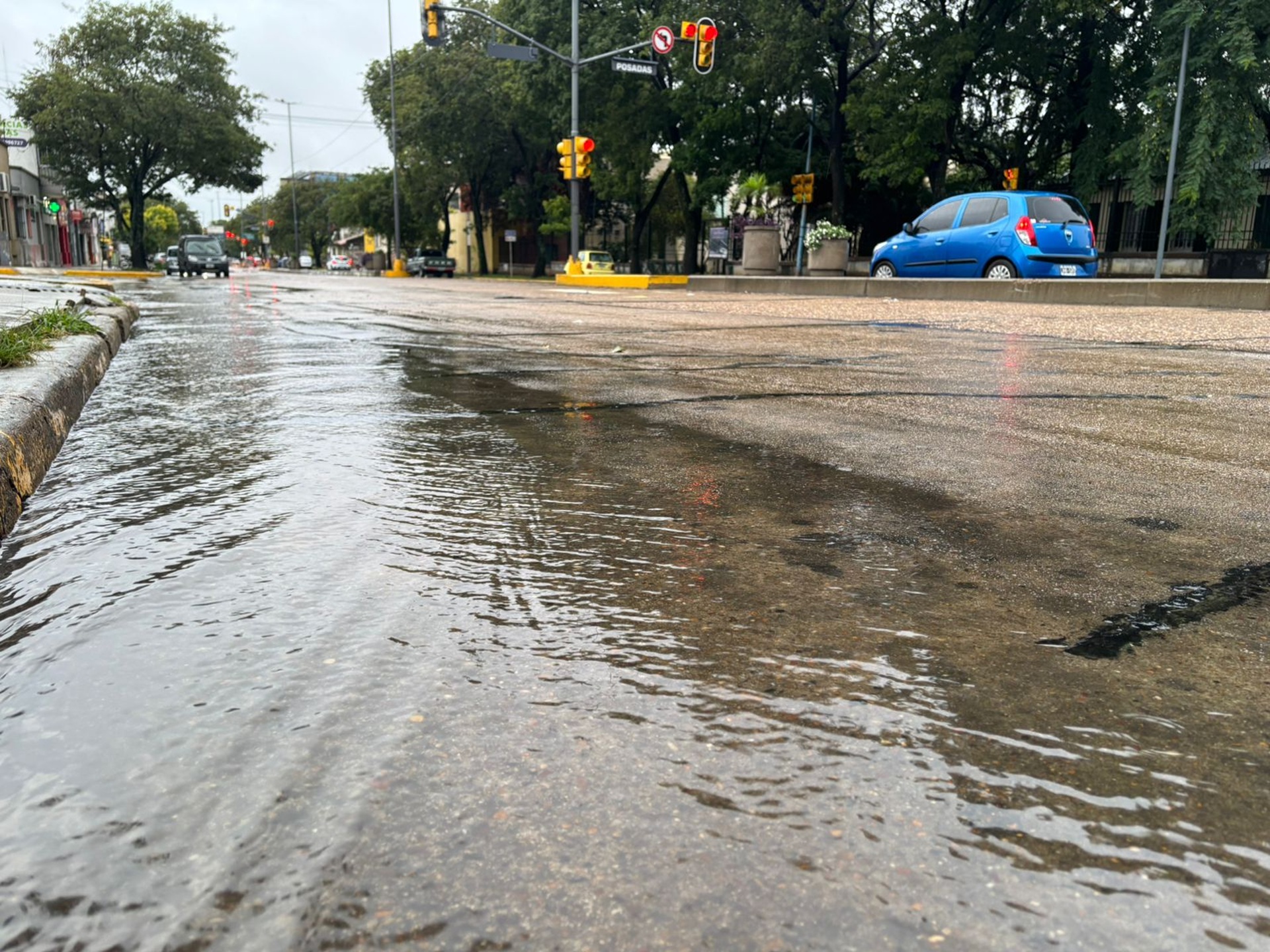 El gobierno provincial asiste y monitorea la situación tras las intensas lluvias