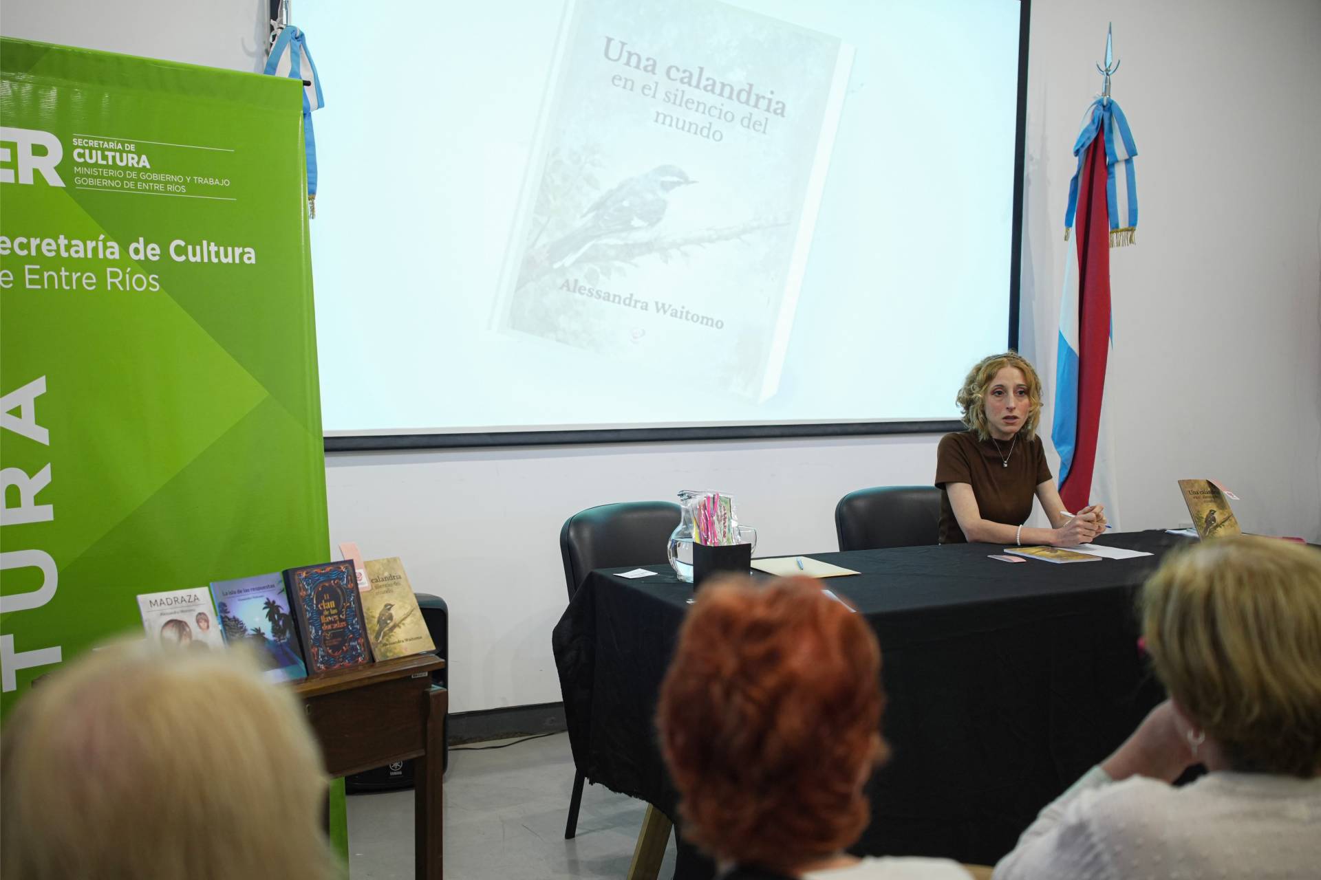 Presentaron en el Museo Casa de Gobierno una nueva novela de Alessandra Waitomo